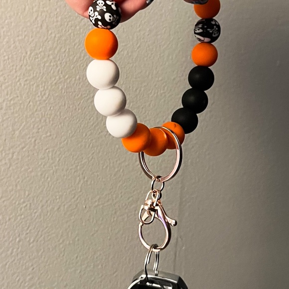 Halloween Wristlet - Picture 6 of 6